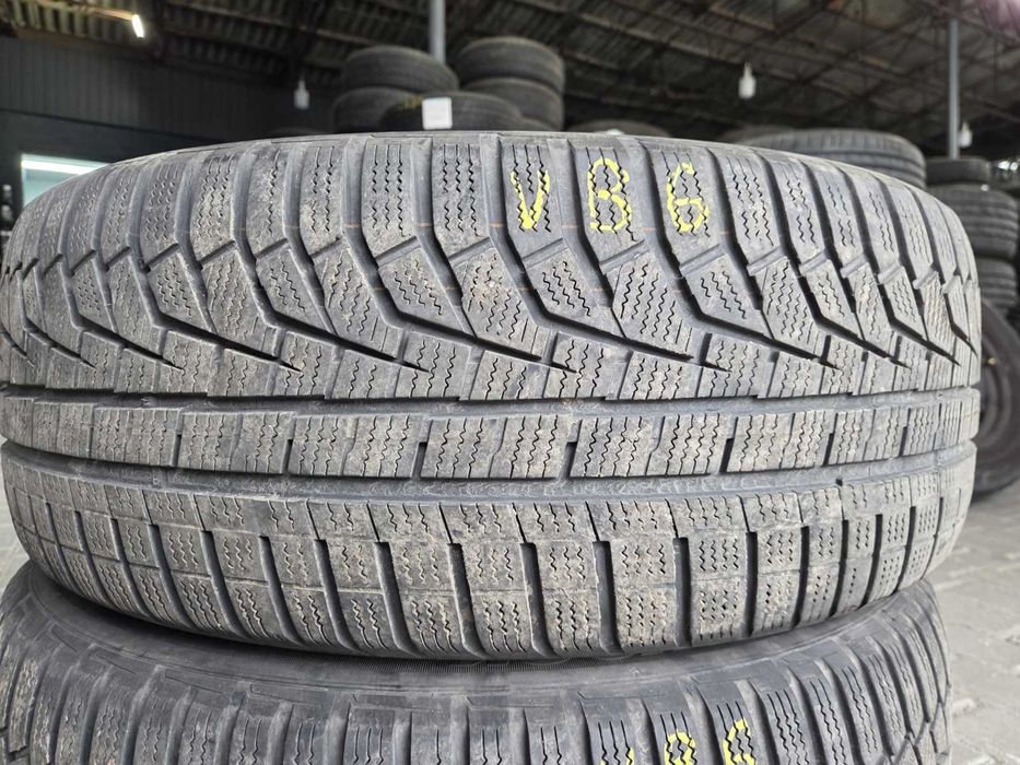 Шини б/у 235/55 R19 Hankook Winter i*cept evo2 SUV VB6-18