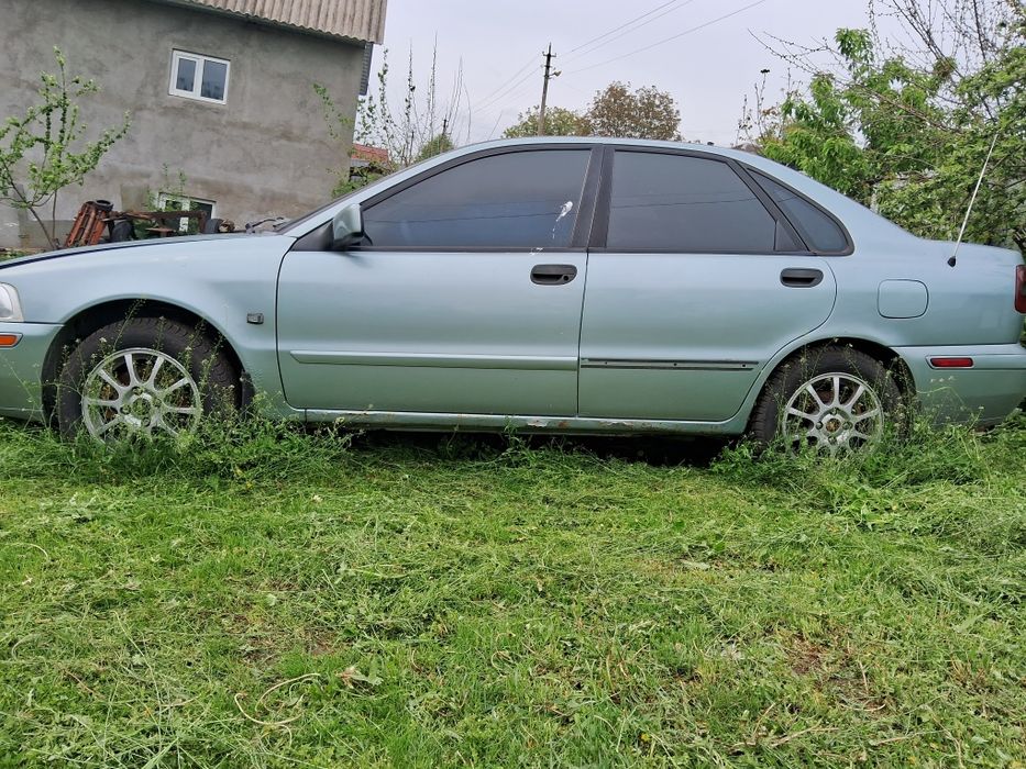 Продам седан Volvo