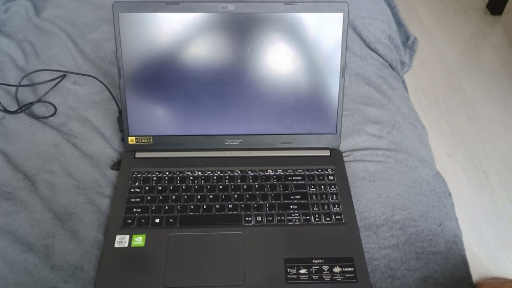 Sprzedam laptopa w dobrym stanie