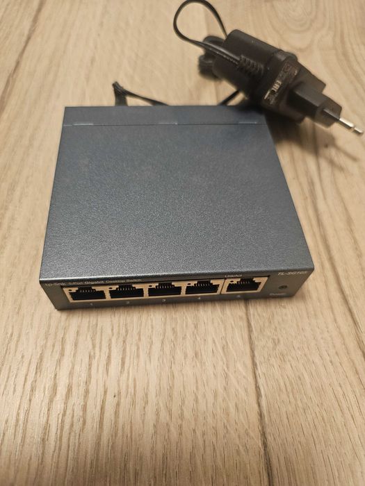 Switch Tp-Link TL-SG105