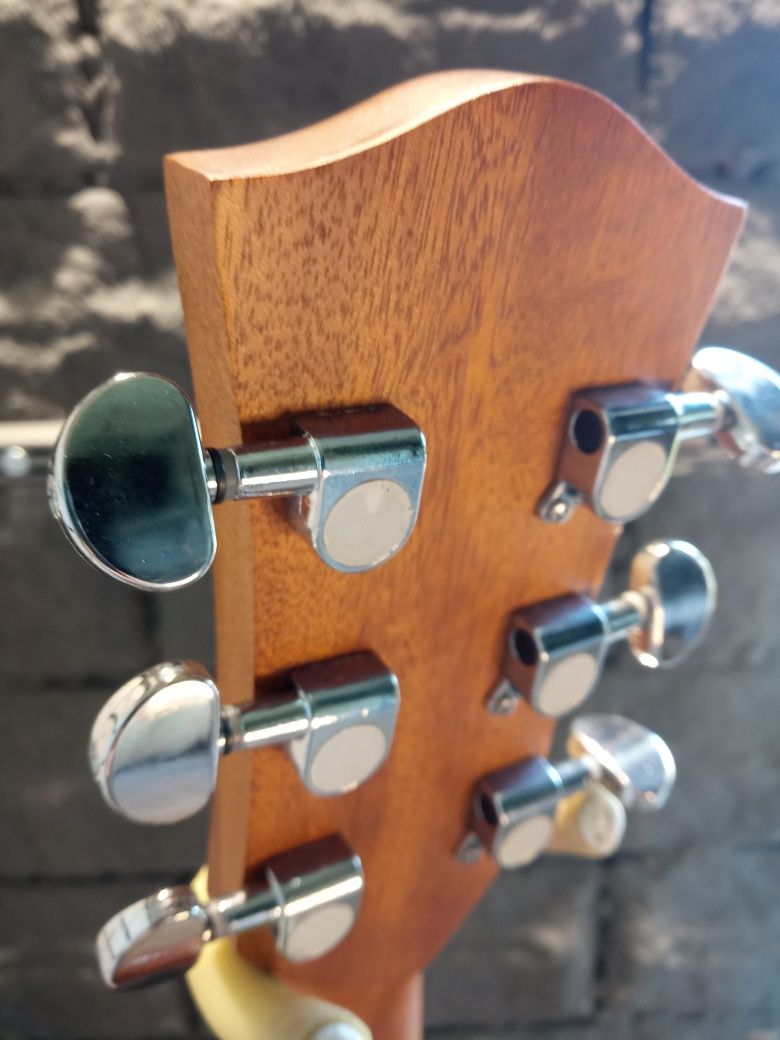 Gitara elektro akustyczna