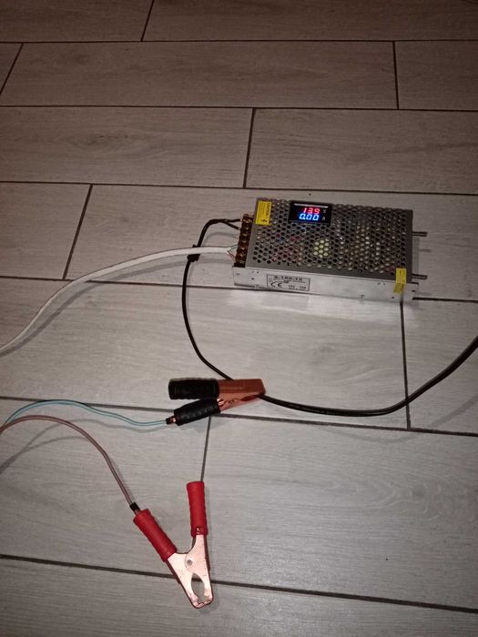 зарядне 15ампер з регулятором тока і напгуги до 10ампер