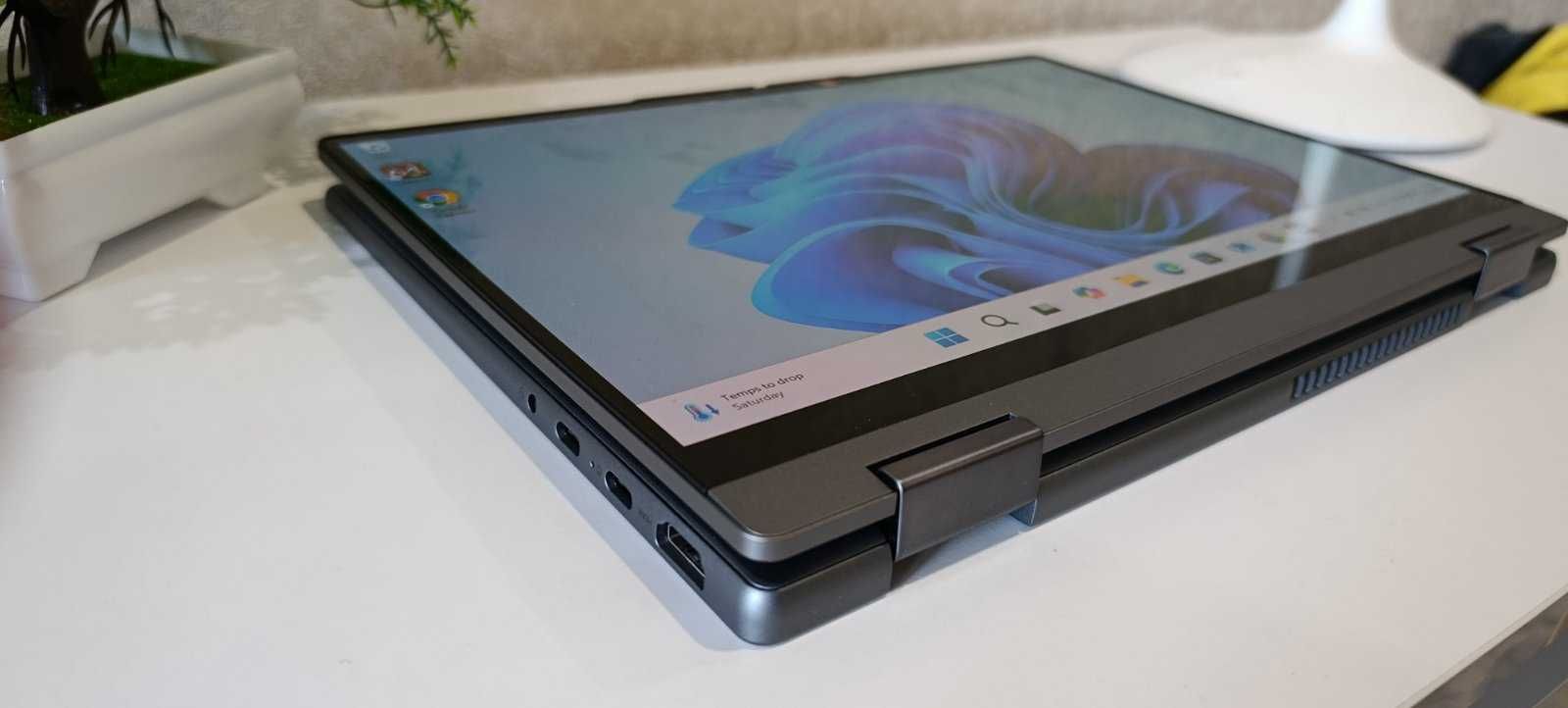 OLED X360/Snapdragon X Plus- X1P42100 - Lenovo IdeaPad 5 2-in-1 14Q8X9