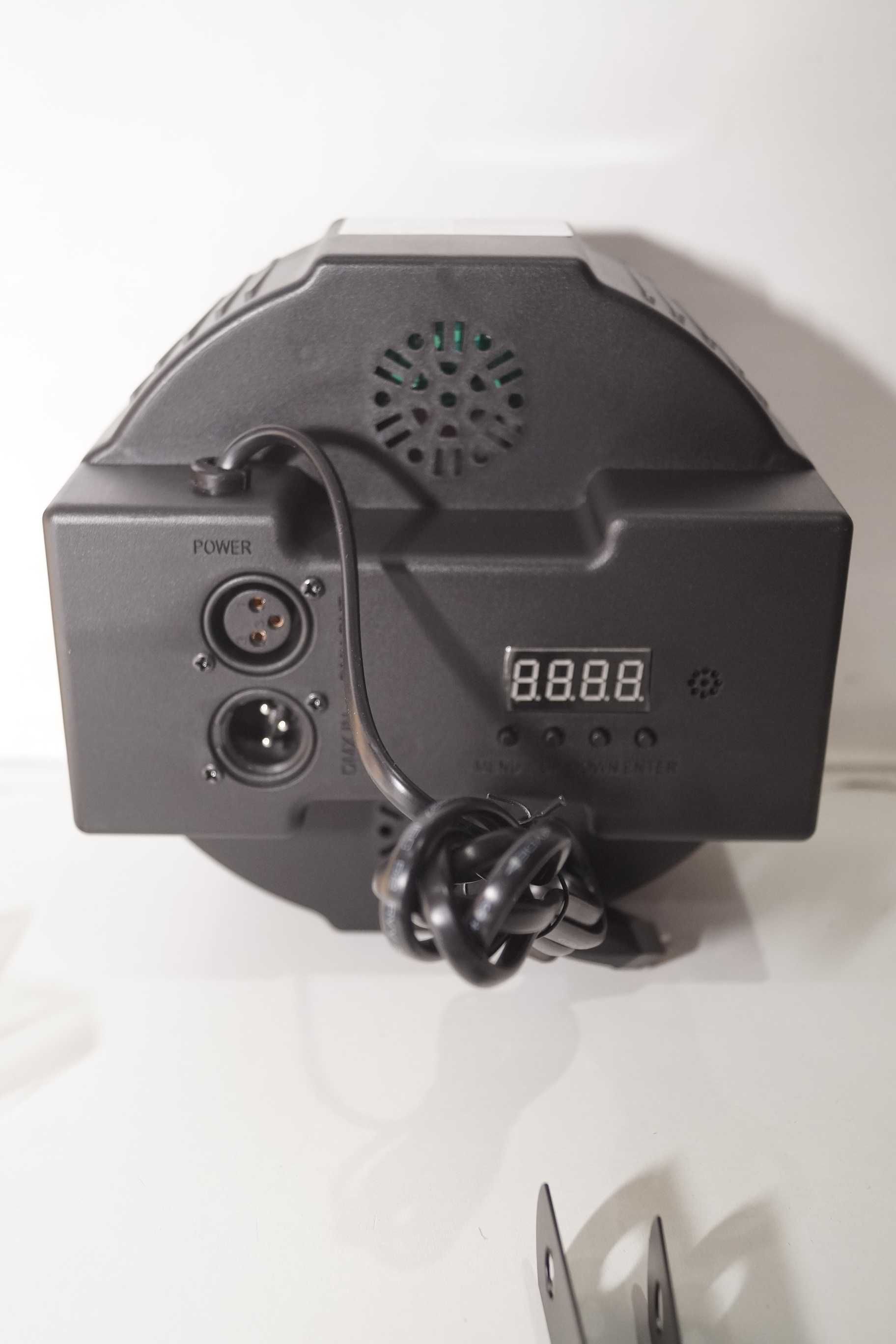1408 Oświetlenie sceniczne 36 LED RGB reflektor ZQ01082