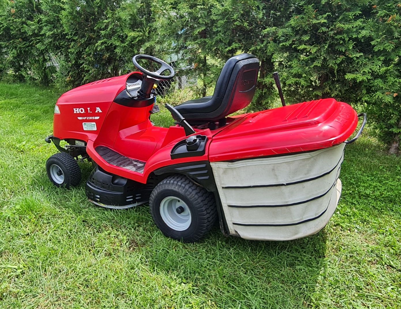 Traktorek kosiarka HONDA HF 2315 v-twin pompa oleju hydrostatic LIFT