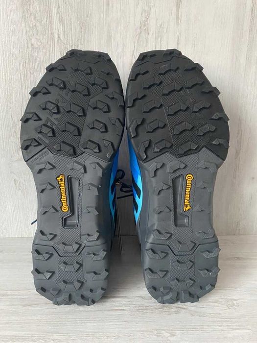 Buty trekkingowe Adidas Terrex AX4 Mid GTX Gore-Tex GZ3003 r. 42