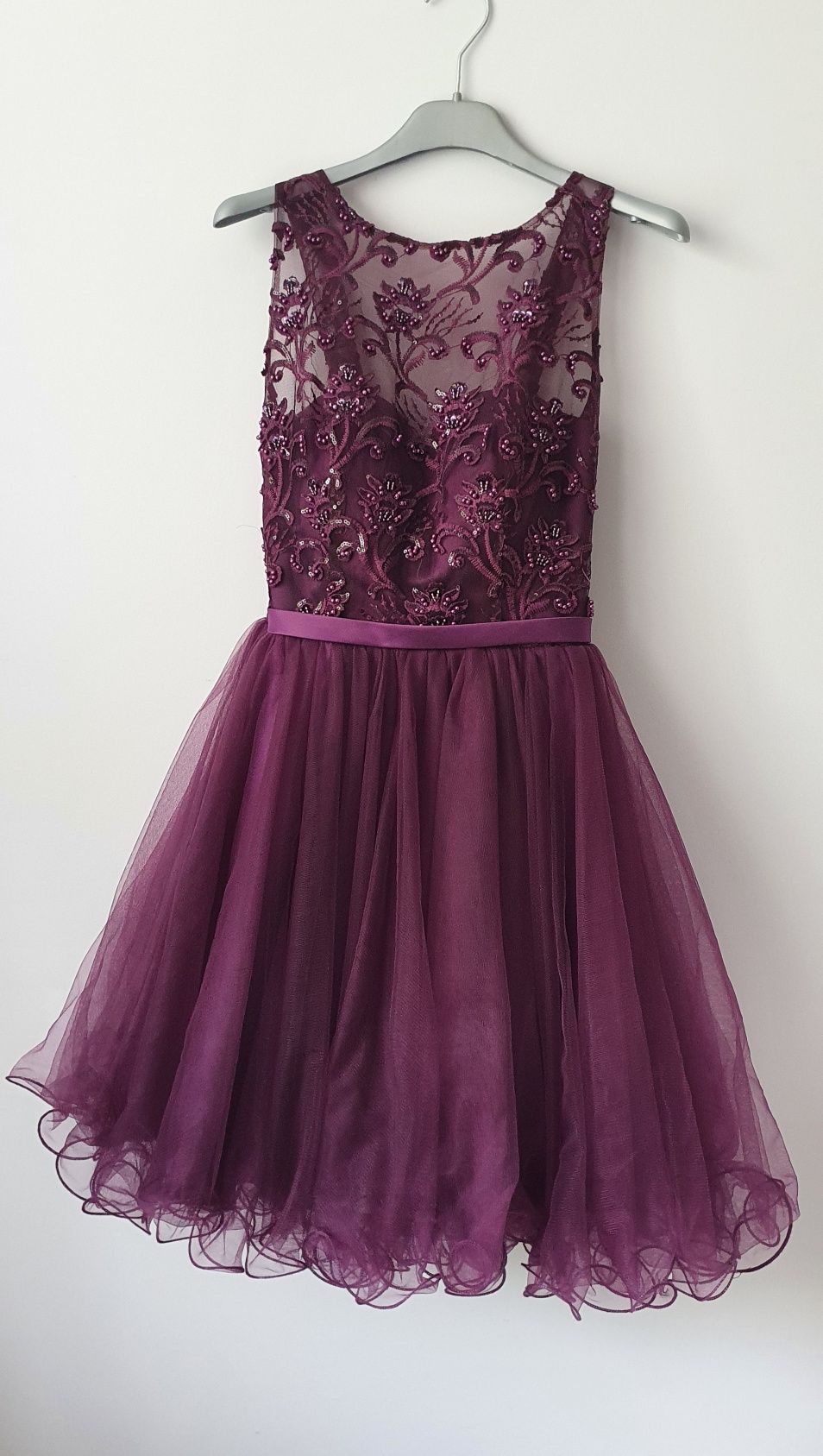 Fioletowa sukienka balowa