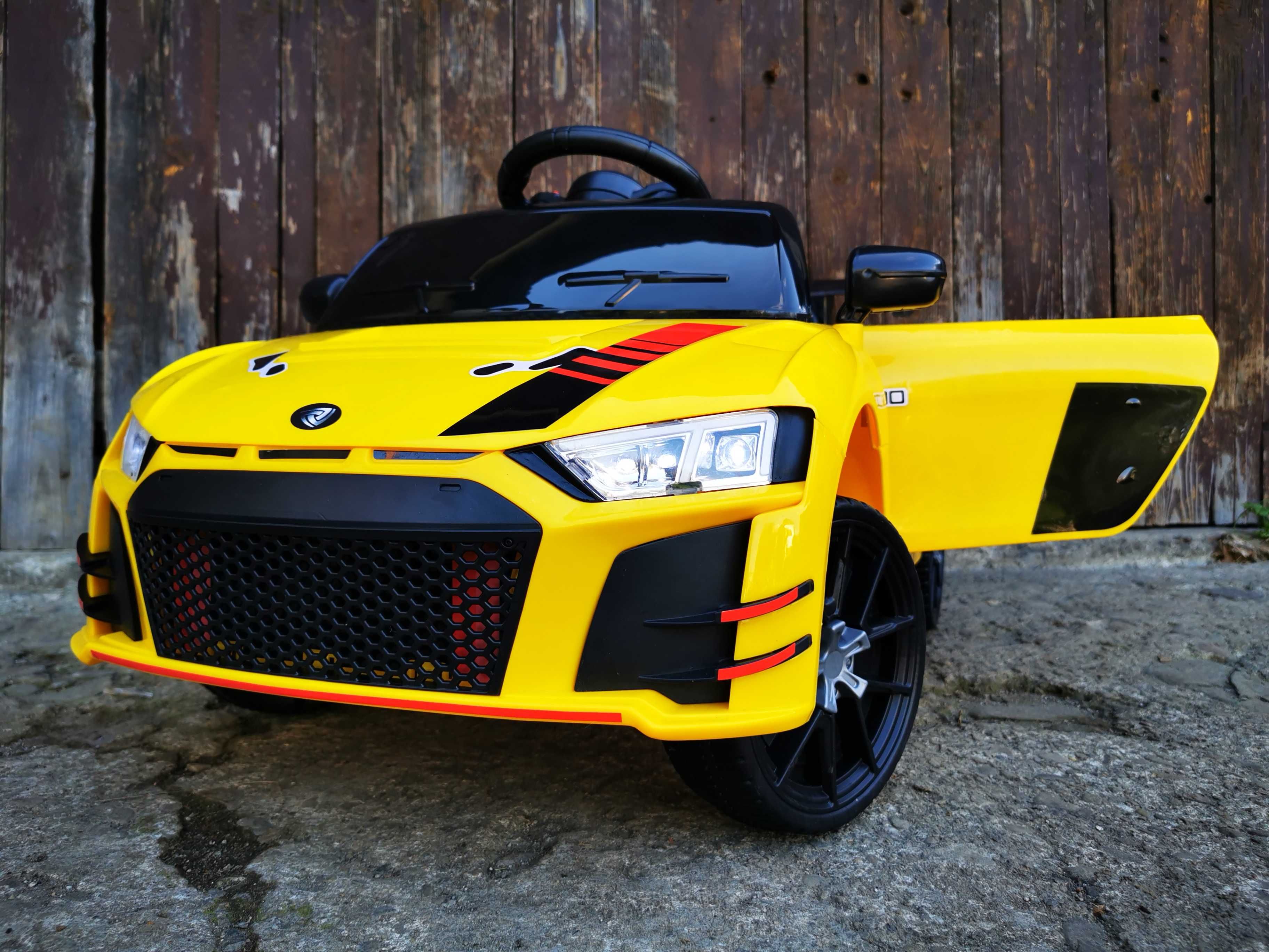 Samochód AUDI TT RS V10 Auto AKUMULATOR Motor Elektryczny Autko DZIECI