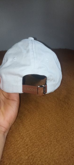 chapéu lacoste branco