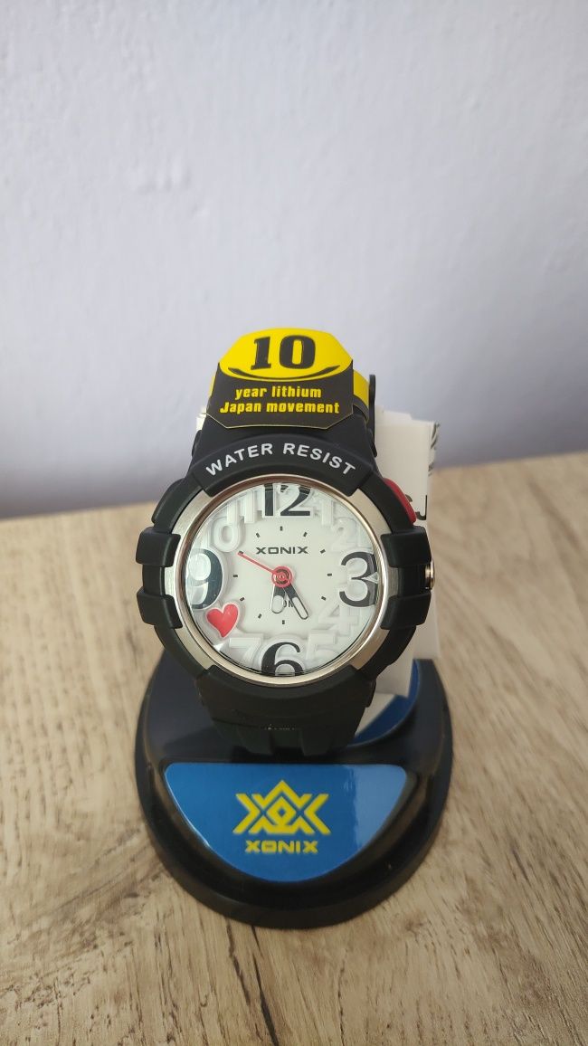 Zegarek firmy xonix