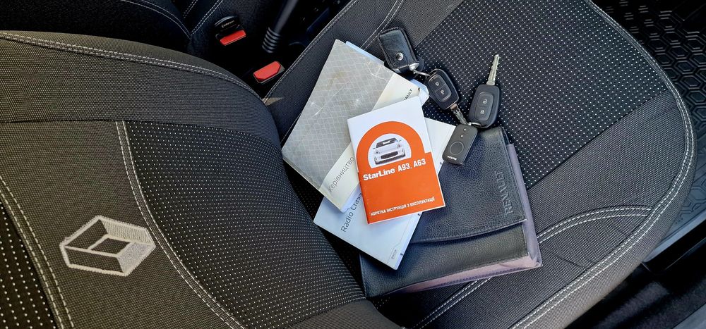 Офіційний авто Renault Sandero АКПП.