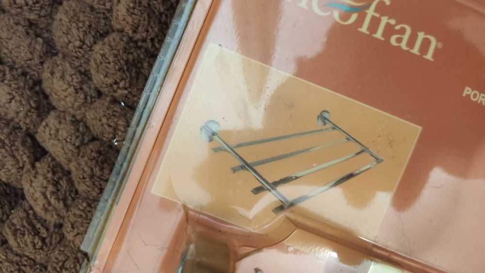 Suporte em INOX para toalhas WC - prateleira