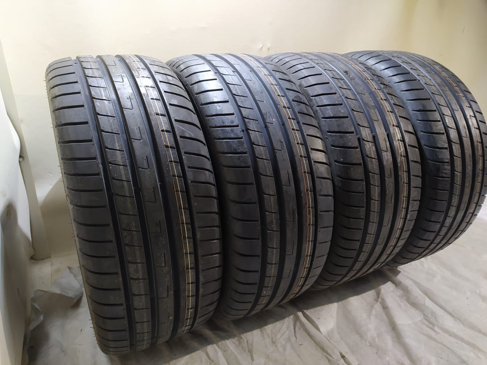 Opony letnie 265/40/20 104y goodyear asymetric 3