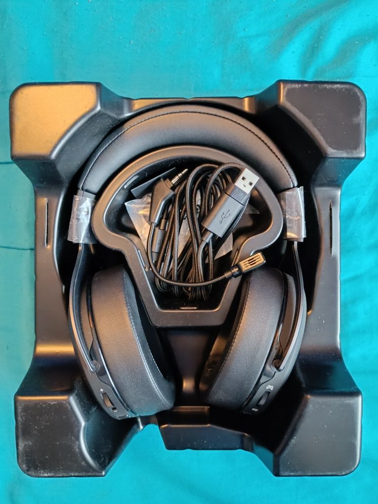 Corsair HS75 XB Wireless