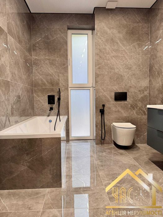 Таунхаус з новим ремонтом та газом! БЕЗ КОМІСІЇ!