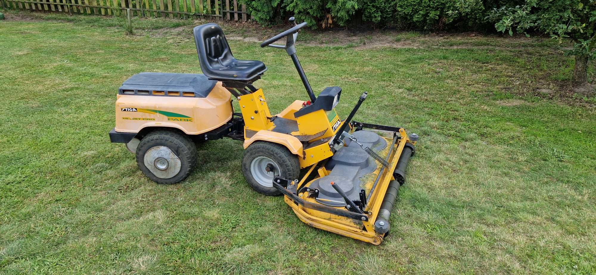 Kosiarka Traktorek Stiga 16 HST Park Silnik V2 Briggs 120cm Mulczer