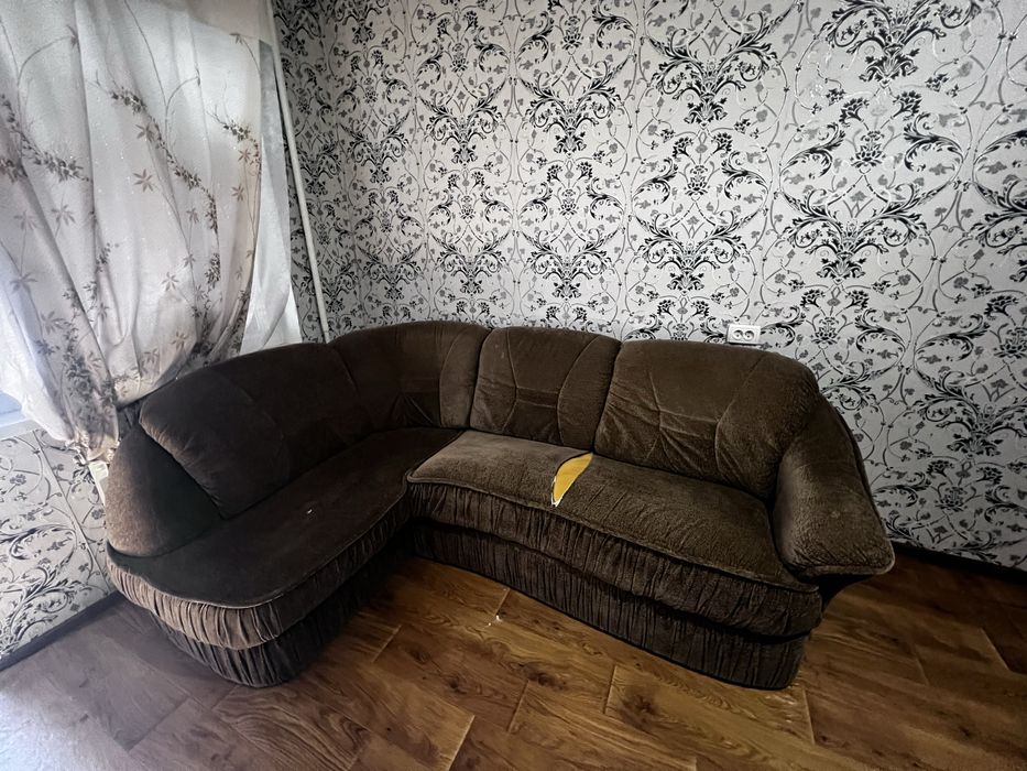 Продам кутовий диван