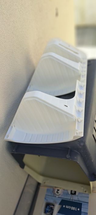 Parteleiras para casa de banho. Plástico de excelente qualidade.