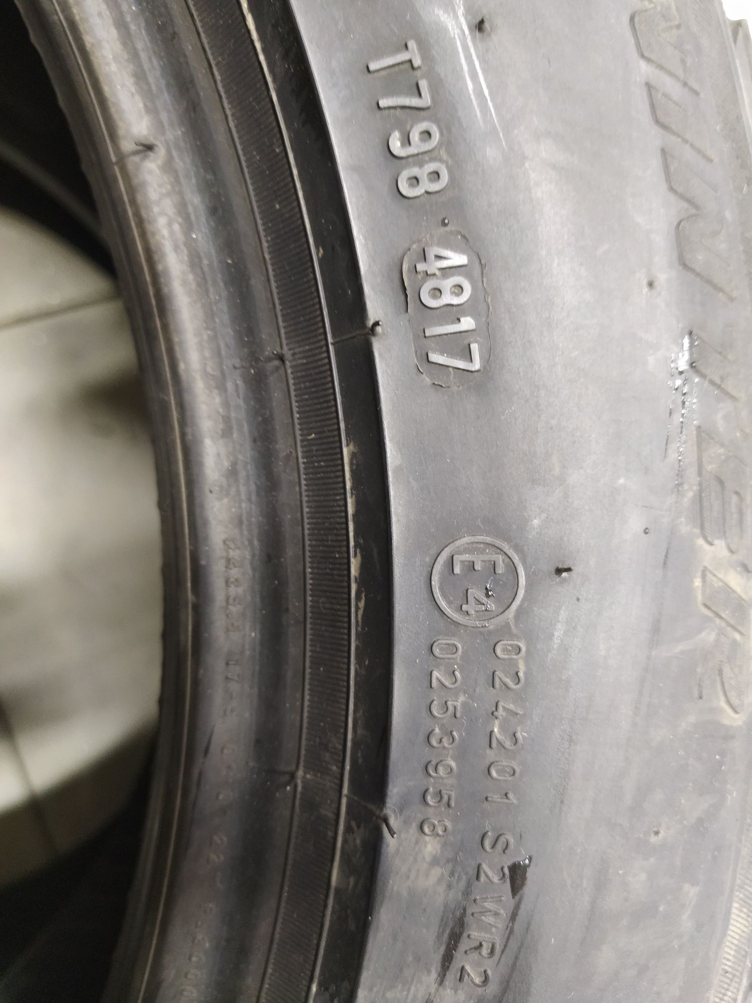 2 Opony zimowe 225/55r17 PIRELLI
