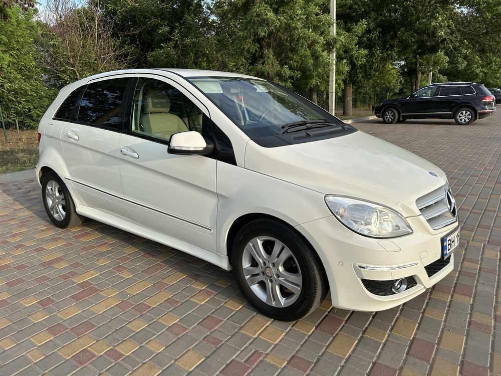 Mercedes Benz B Class