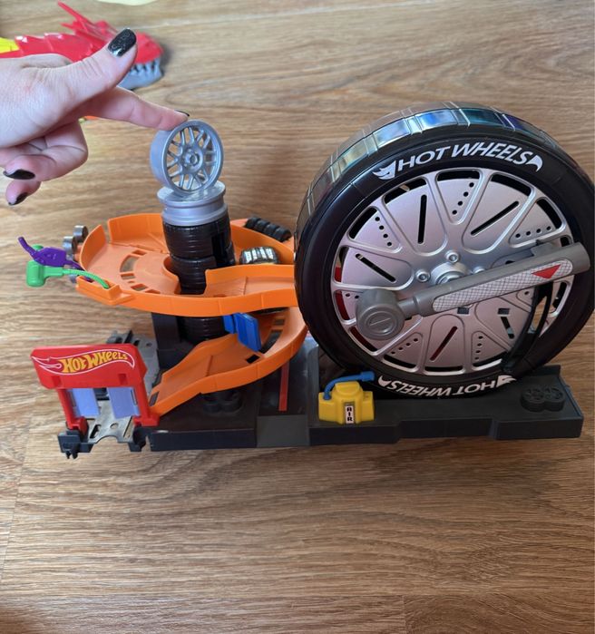 Трек хот вілс. Трек Hot Wheels