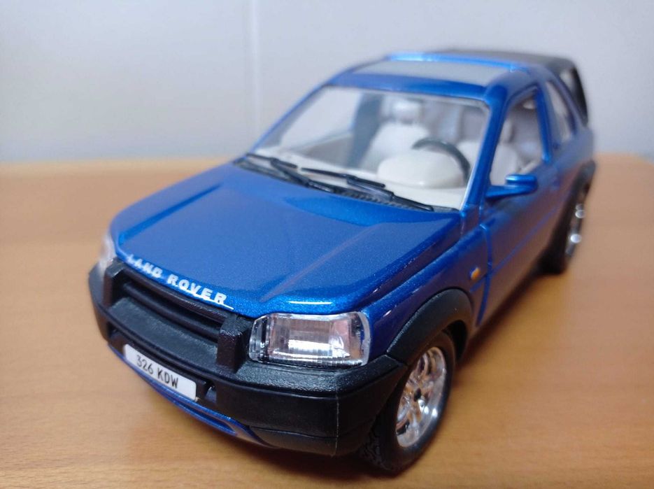 Carro miniatura 1/24 - Land Rover Freeland