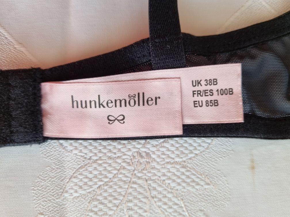 Hunkemöller 85B biustonosz usztywniany pianką