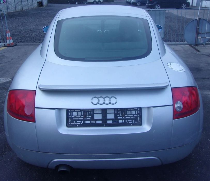 LAMPA TYŁ LEWA PRAWA AUDI TT 8N ŁADNA