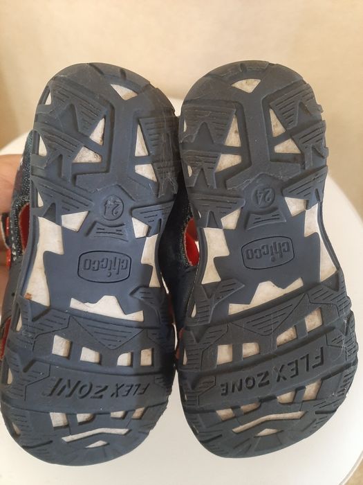 Босоніжки chicco 24 розмір