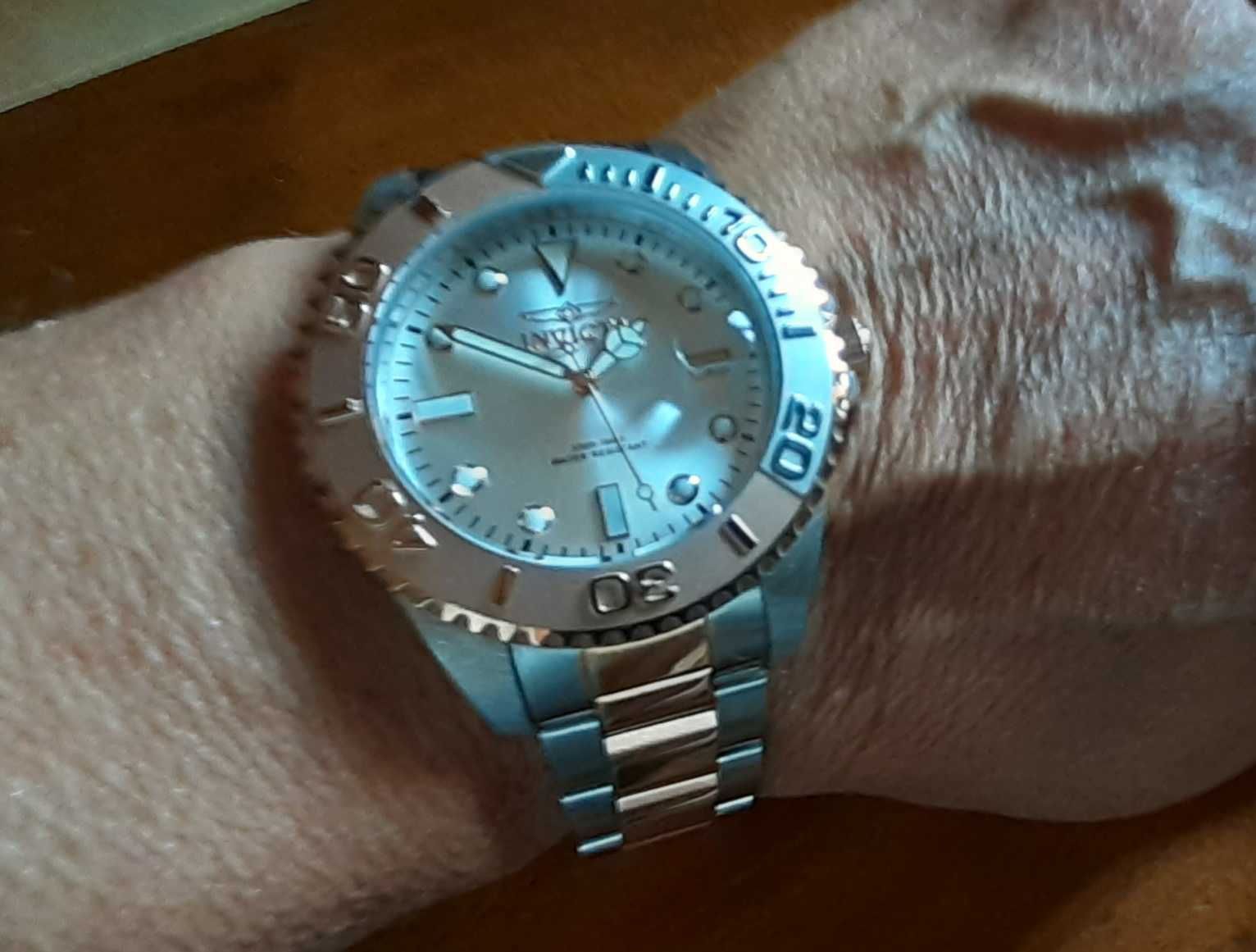 Relógio de senhora Invicta Pro Diver Silver Dial