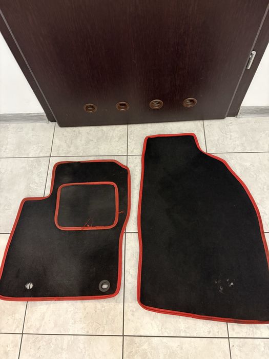 4 Dywaniki ford focus mk2