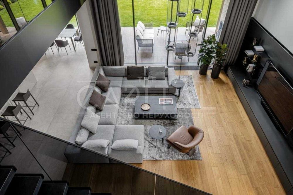 Продаж/Будинок/444 м2/Києво-Святошинський район/Гатне/вул. Київська