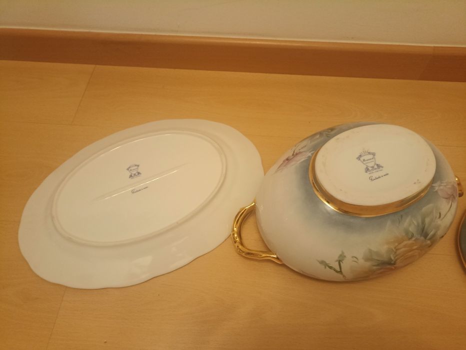 Terrina + Prato em Porcelana "Porceart", pintados à mão