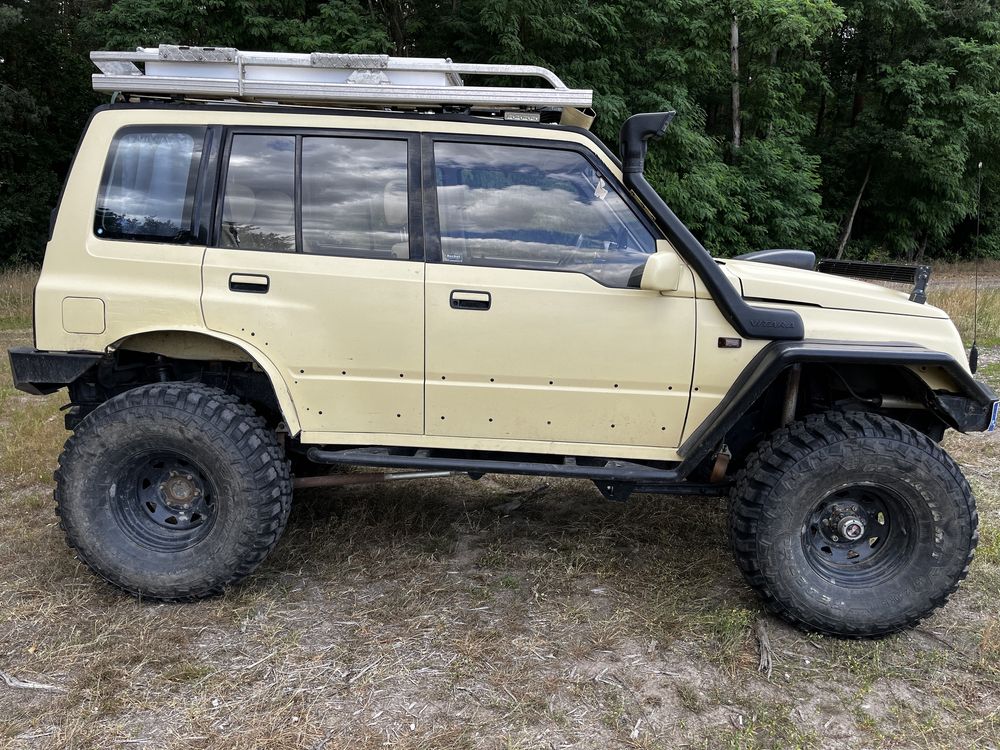 Suzuki Vitara 1.9 TDI PD offroad, mosty patrol 35 cali lift