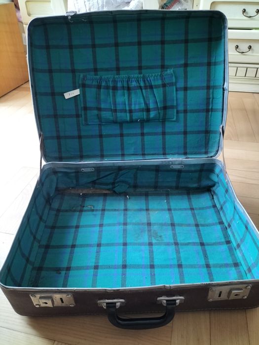 Ретро чемодан-дипломати, валізи