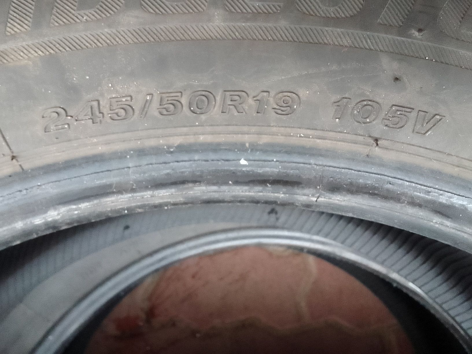 Cena za 2 Opony zimowe 245/50r19 BRIDGESTONE 2019r