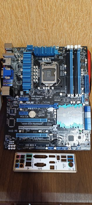 Материнська плата Asus p8z77-v Wi-Fi.
