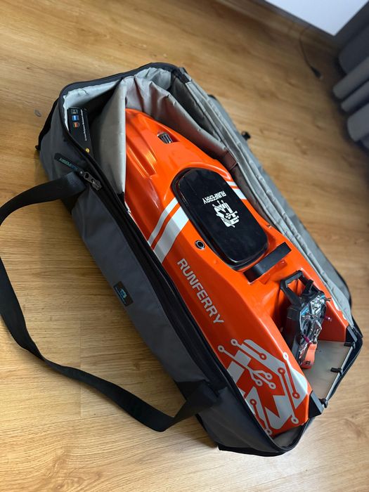 Продам кораблик runferry solo v3