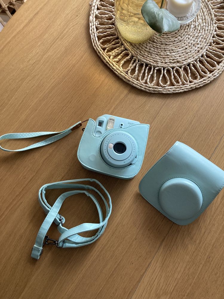 Instax mini 9 z pokrowcem
