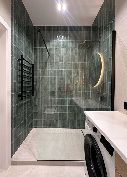 Продам квартиру з дизайнерським ремонтом.