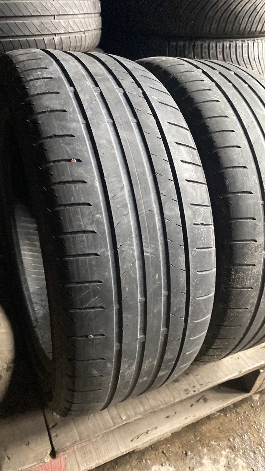 225.45.17 Bridgestone 2шт літо шини резина гума з Європи склад Харків