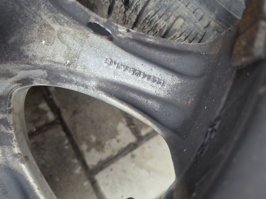 Felgi aluminiowe 17 5x120 et34 8J Bmw E90 E91 E92 E93 E87 E81 F20 F30