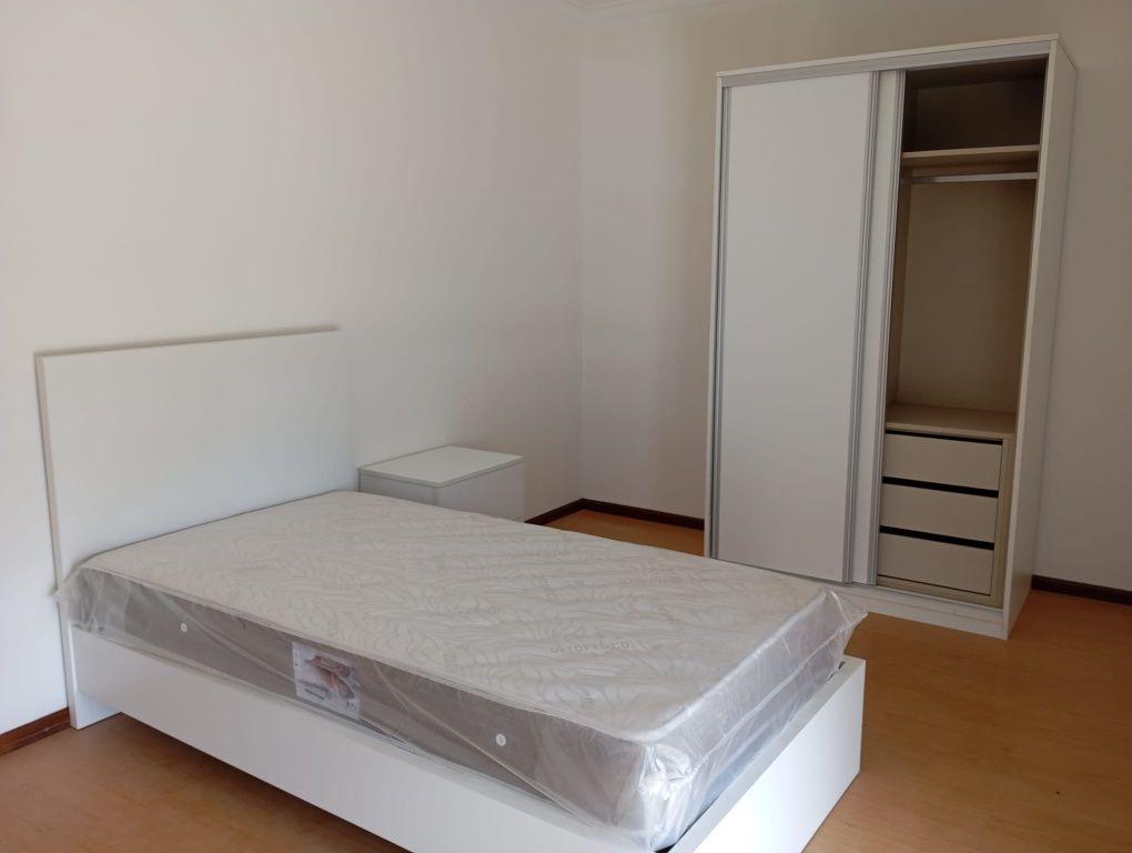 Arrendo Quarto Mobilado