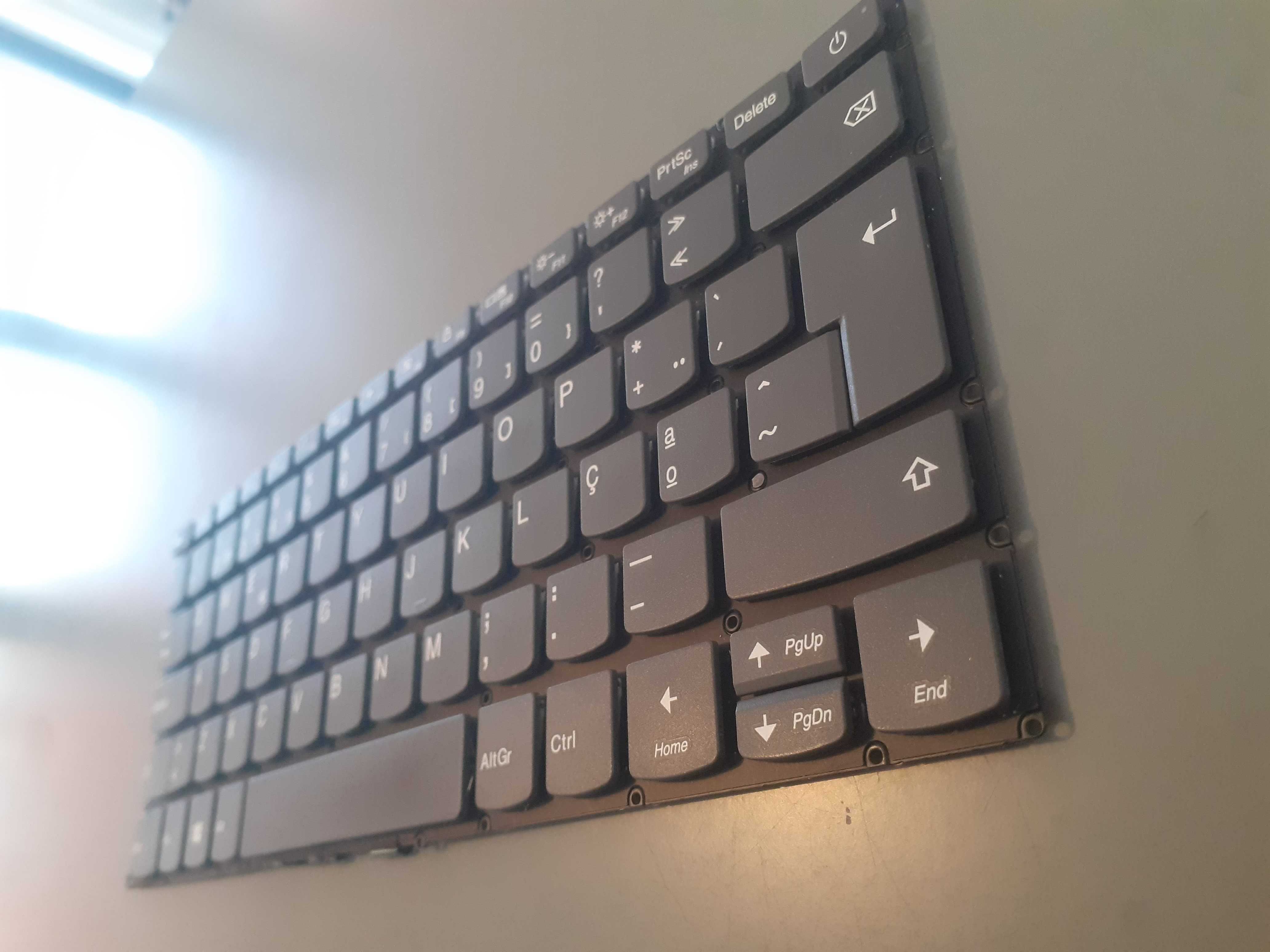 // Teclado Original Lenovo IdeaPad