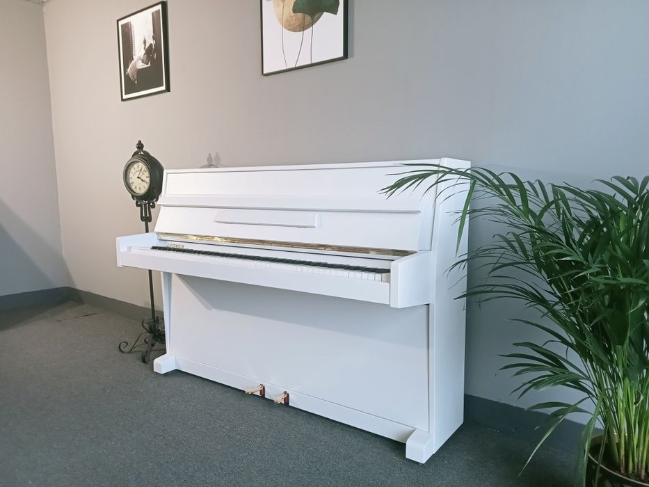Białe Pianino po renowacji nastrojone Legnica do nauki gry