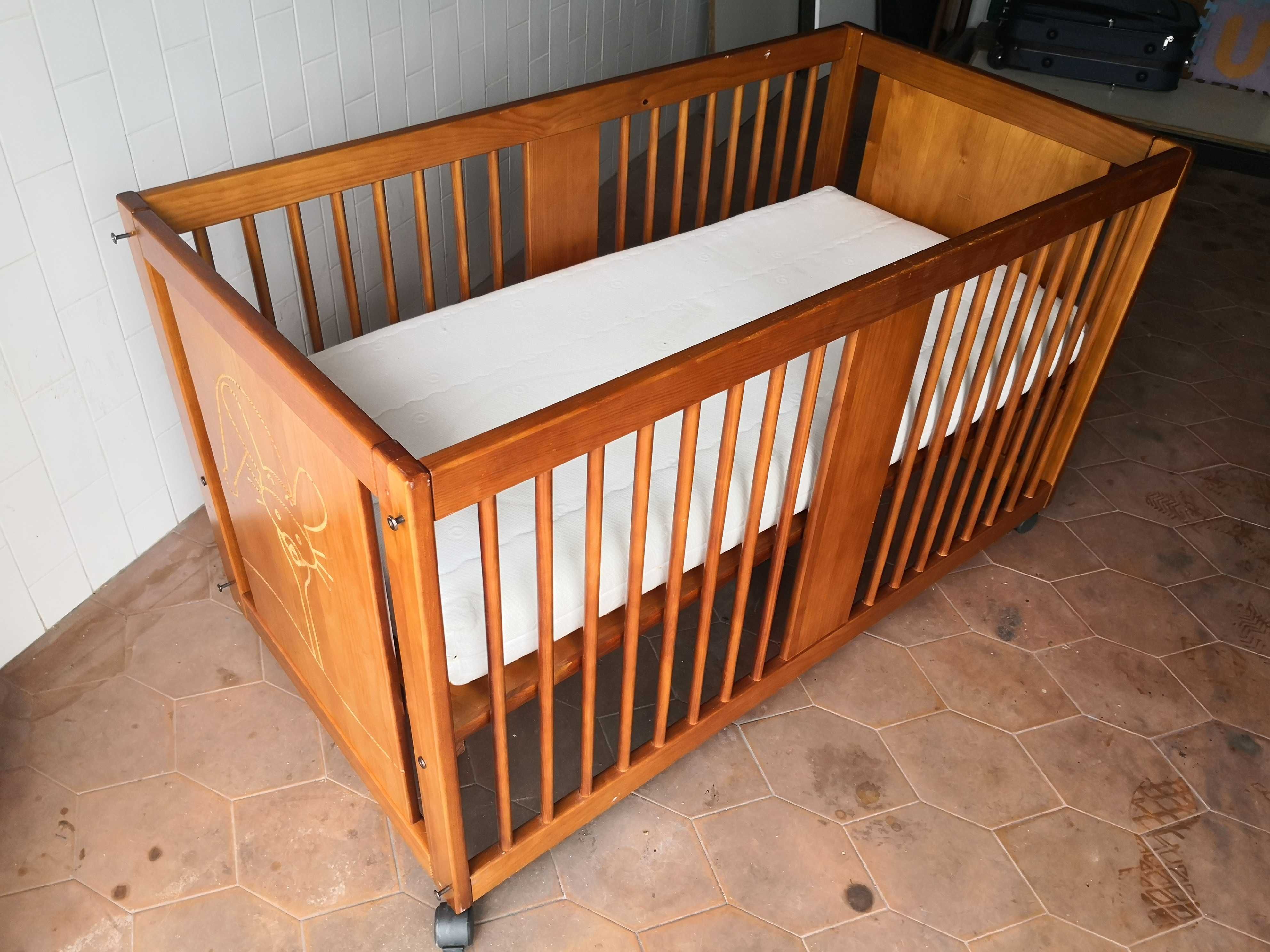 Conjunto móveis quarto bébé, Bebeconfort, ótimo estado