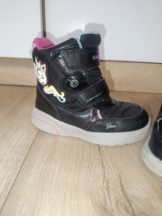 Дитячі зимові черевики для дівчинки Geox