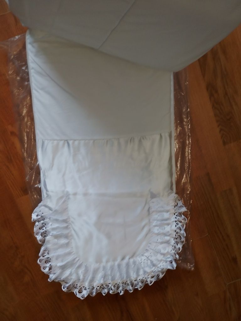 Rożek becik do Chrztu Biały