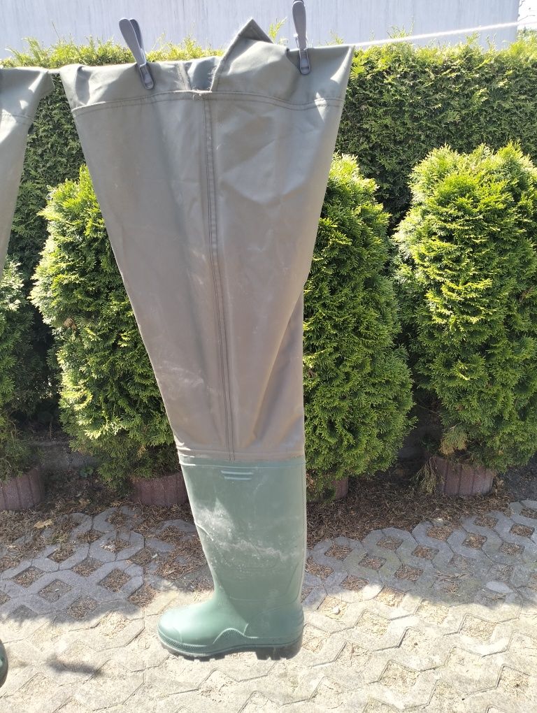 Buty wędkarskie rozmiar 40 długość całkowita 95