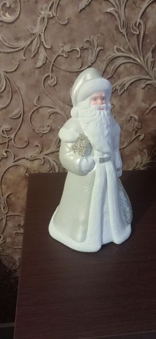 Новорічний декор під ялинку